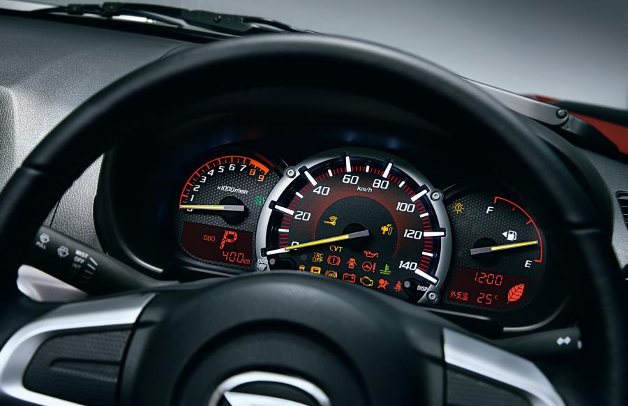  Daihatsu Copen XPlay 2014 года  (фото 6 из 8)